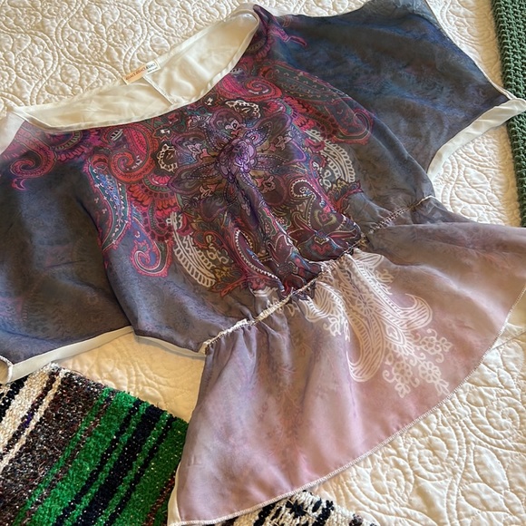 A’GACI Sheer Blouse - Picture 9 of 16